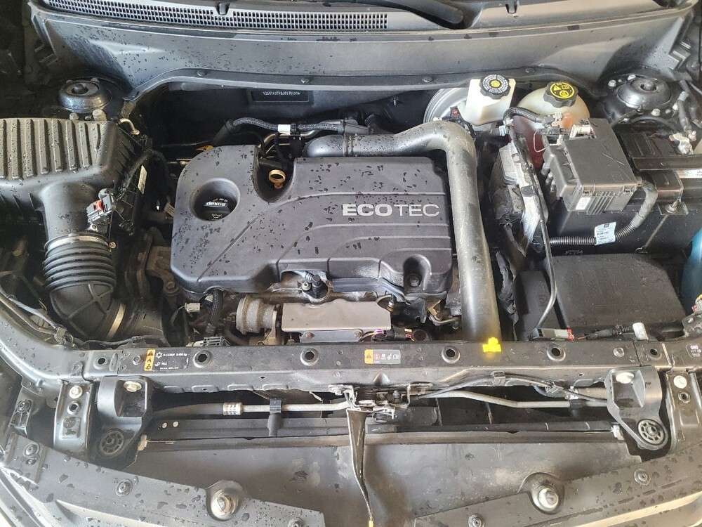 2018 Chevrolet Equinox in Athens, GA 30606 - 18135521 30