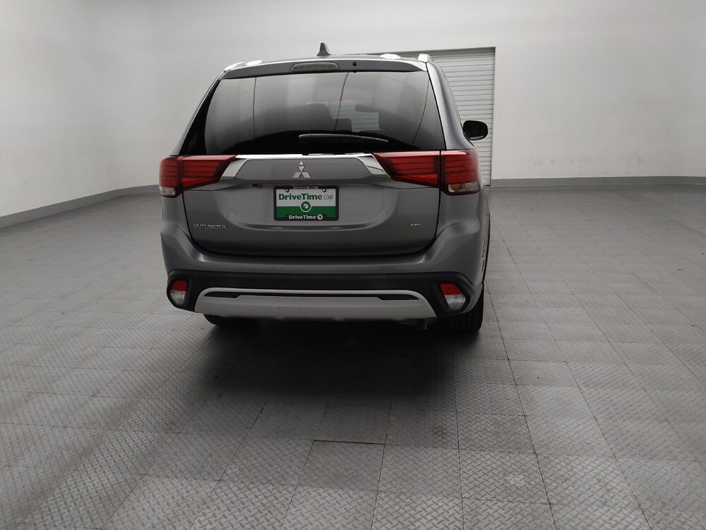 2020 Mitsubishi Outlander in Fort Worth, TX 76116 - 18135531 7