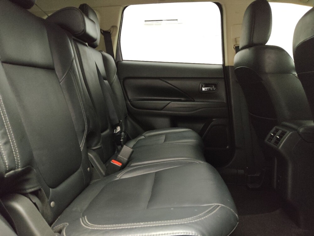 2020 Mitsubishi Outlander in Fort Worth, TX 76116 - 18135531 21