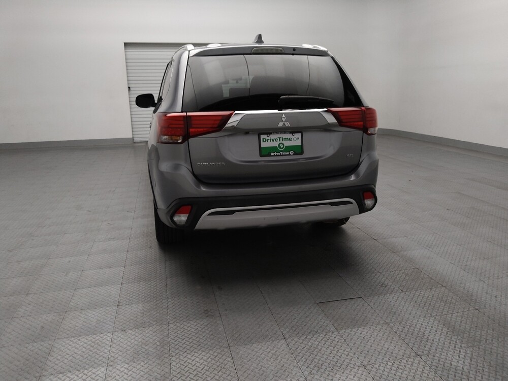 2020 Mitsubishi Outlander in Fort Worth, TX 76116 - 18135531 6