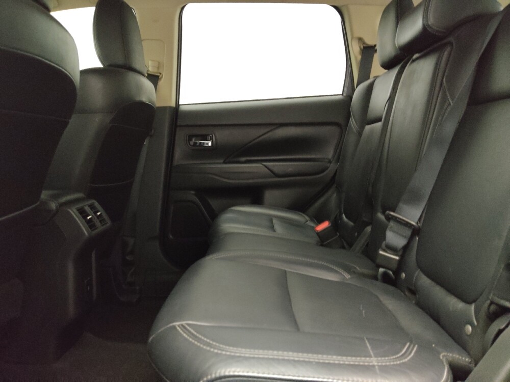 2020 Mitsubishi Outlander in Fort Worth, TX 76116 - 18135531 18