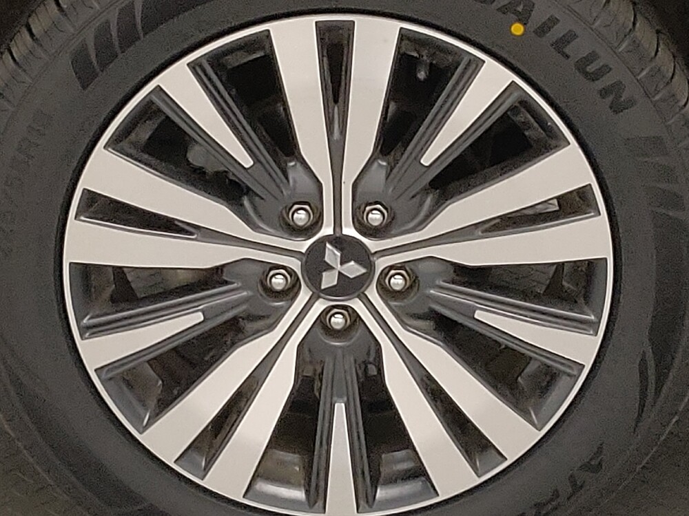 2020 Mitsubishi Outlander in Fort Worth, TX 76116 - 18135531 31