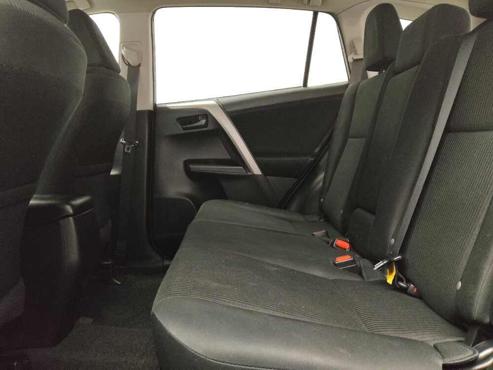 2018 Toyota RAV4 in Arlington, TX 76011 - 18135539 18