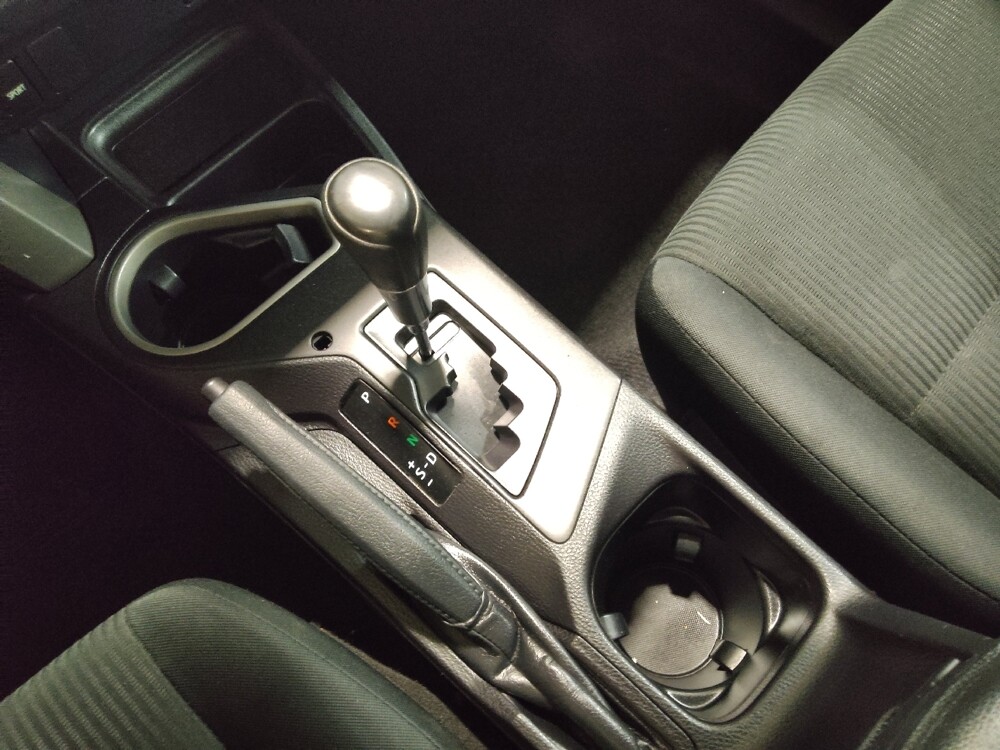 2018 Toyota RAV4 in Arlington, TX 76011 - 18135539 26