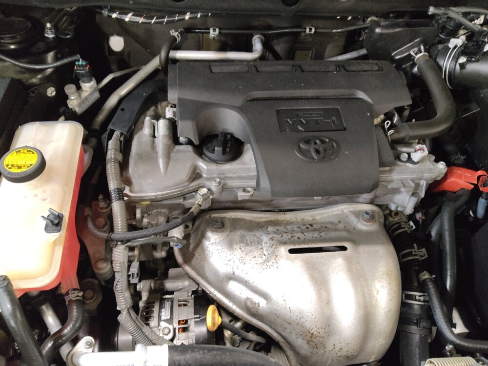 2018 Toyota RAV4 in Arlington, TX 76011 - 18135539 30