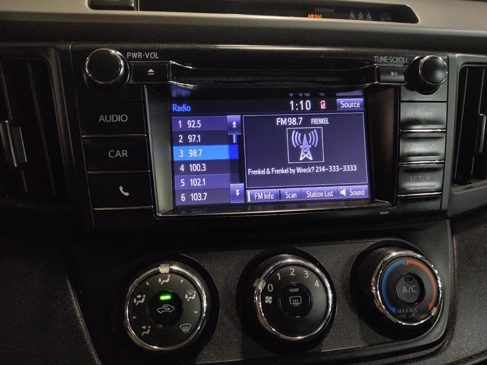 2018 Toyota RAV4 in Arlington, TX 76011 - 18135539 25