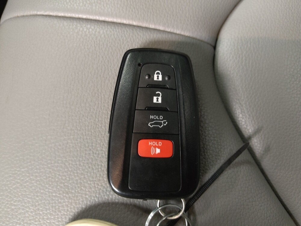 2022 Toyota Highlander in Temple, TX 76502 - 18135540 32