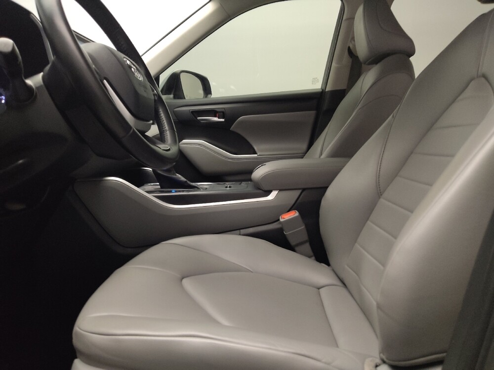 2022 Toyota Highlander in Temple, TX 76502 - 18135540 17