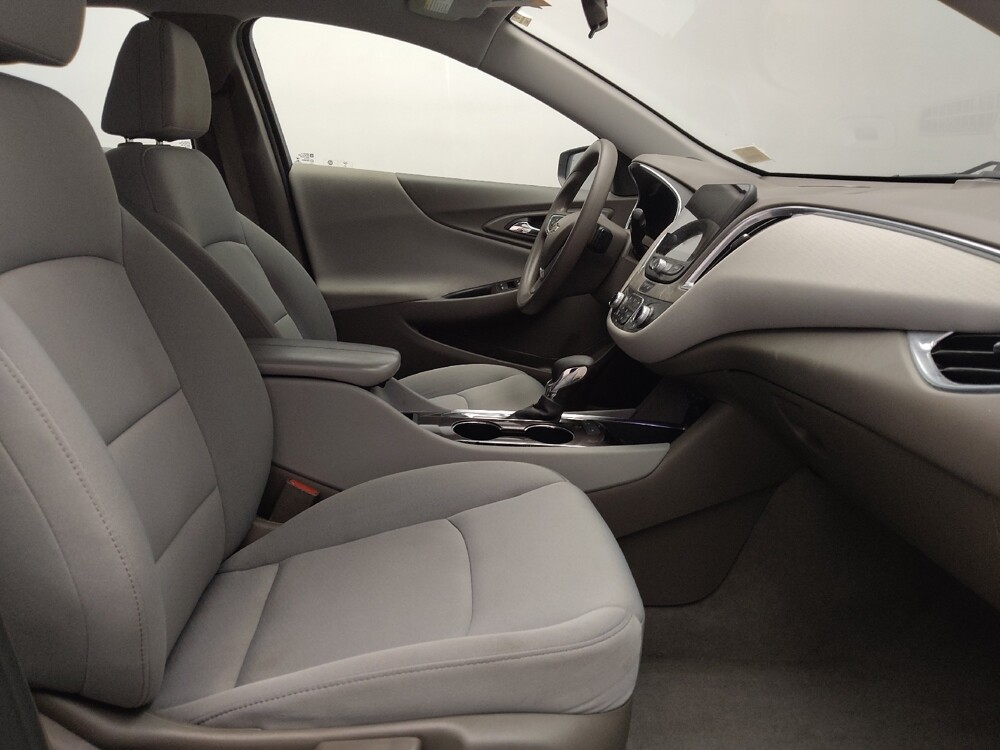 2021 Chevrolet Malibu in Arlington, TX 76011 - 18135544 21