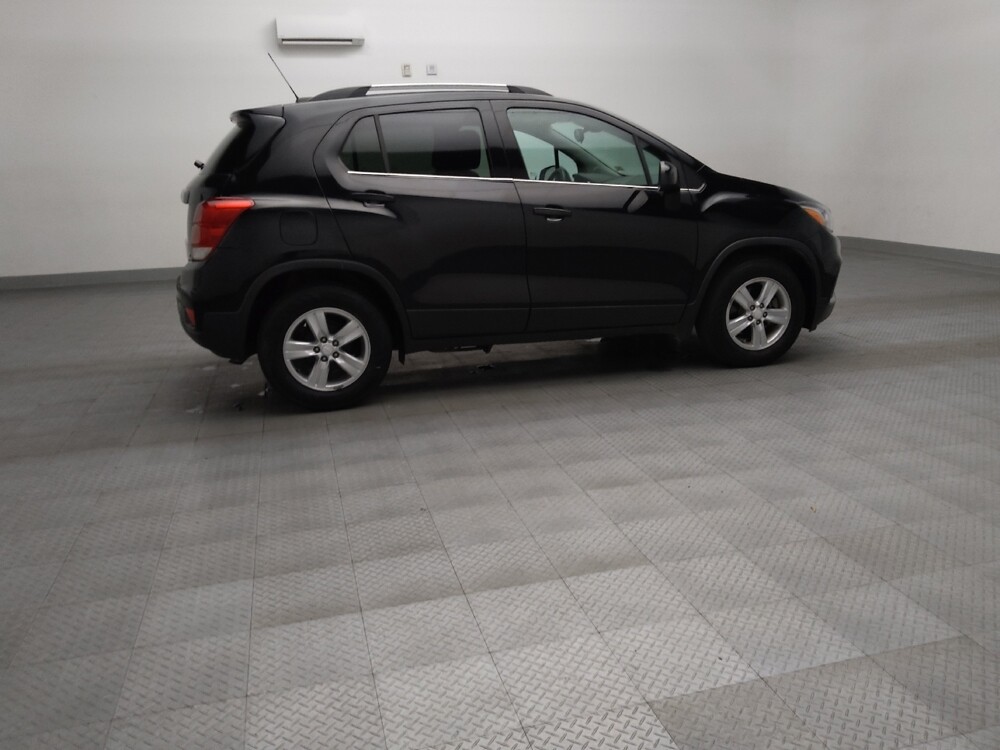 2020 Chevrolet Trax in Lewisville, TX 75067 - 18135553 10