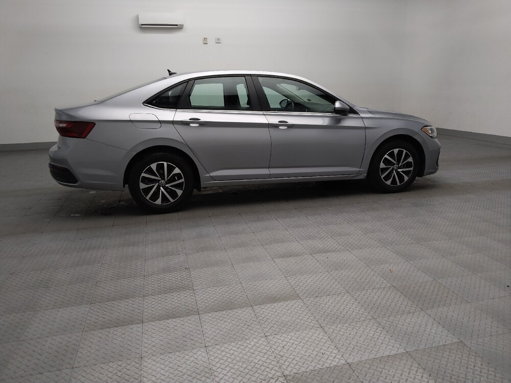 2024 Volkswagen Jetta in Fort Worth, TX 76116 - 18135560 10