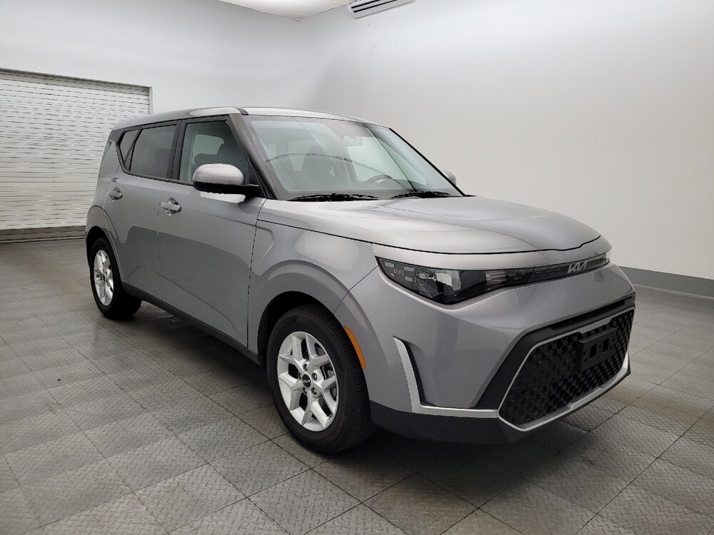 2025 Kia Soul in Phoenix, AZ 85015 - 18135570 13