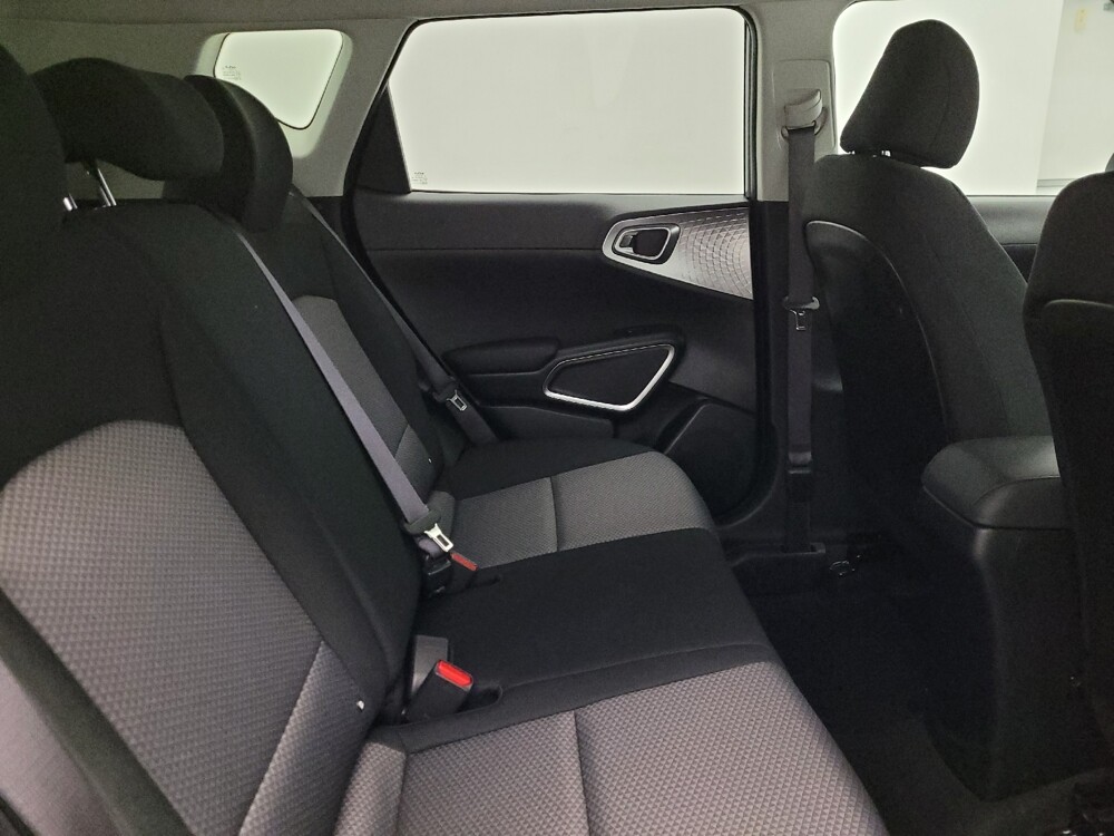 2025 Kia Soul in Phoenix, AZ 85015 - 18135570 19