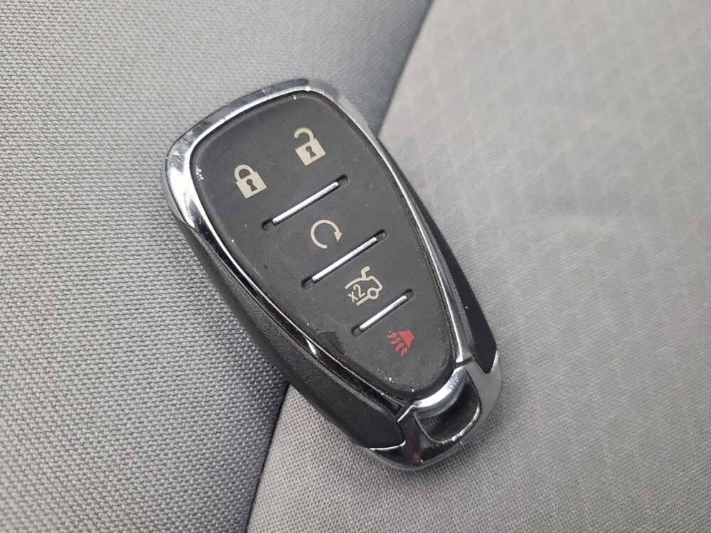 2020 Chevrolet Malibu in Phoenix, AZ 85022 - 18135578 32