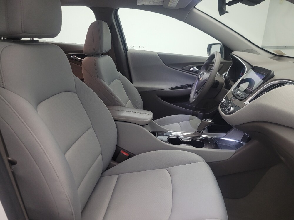 2020 Chevrolet Malibu in Phoenix, AZ 85022 - 18135578 21
