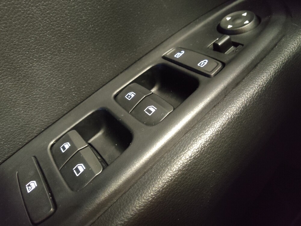 2024 Hyundai Venue in Tucson, AZ 85705 - 18135580 27