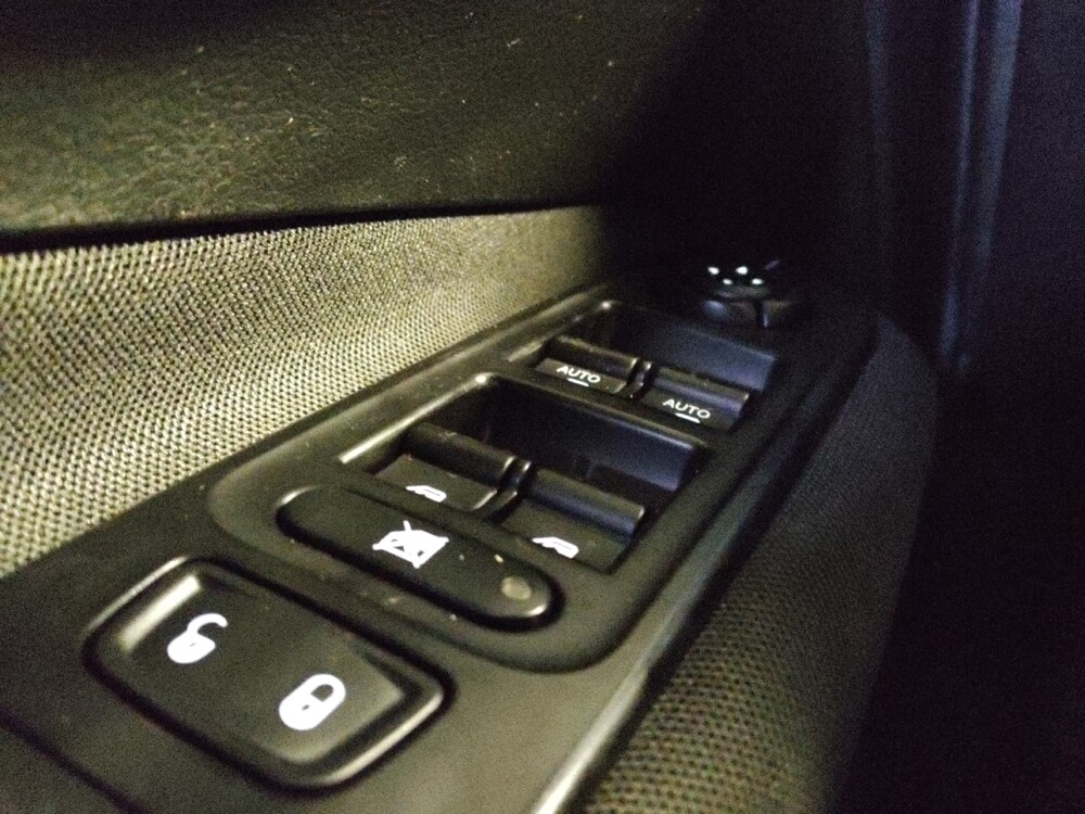 2021 Jeep Renegade in Glendale, AZ 85301 - 18135583 27