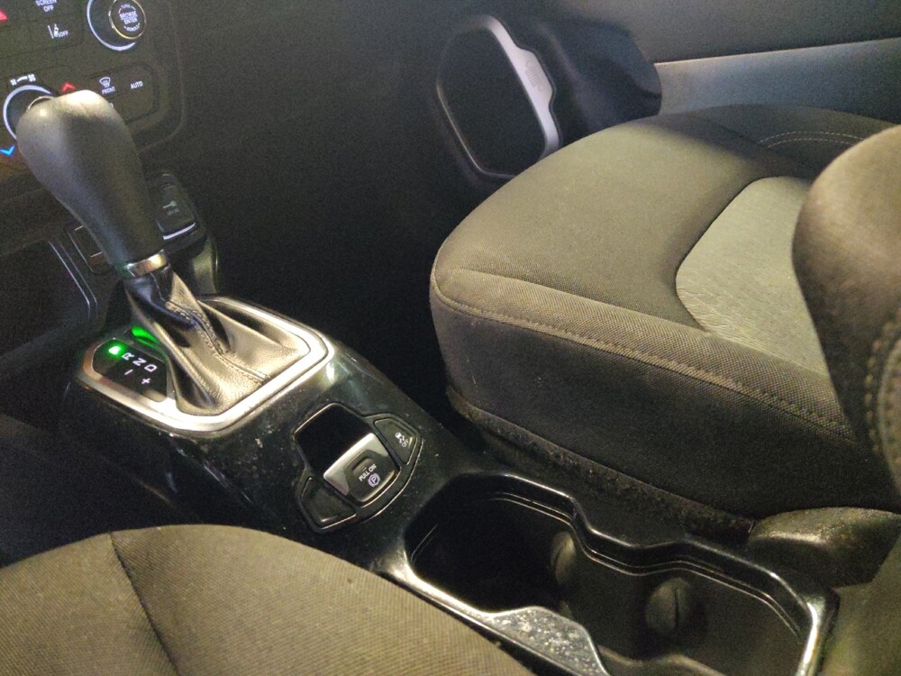 2021 Jeep Renegade in Glendale, AZ 85301 - 18135583 26