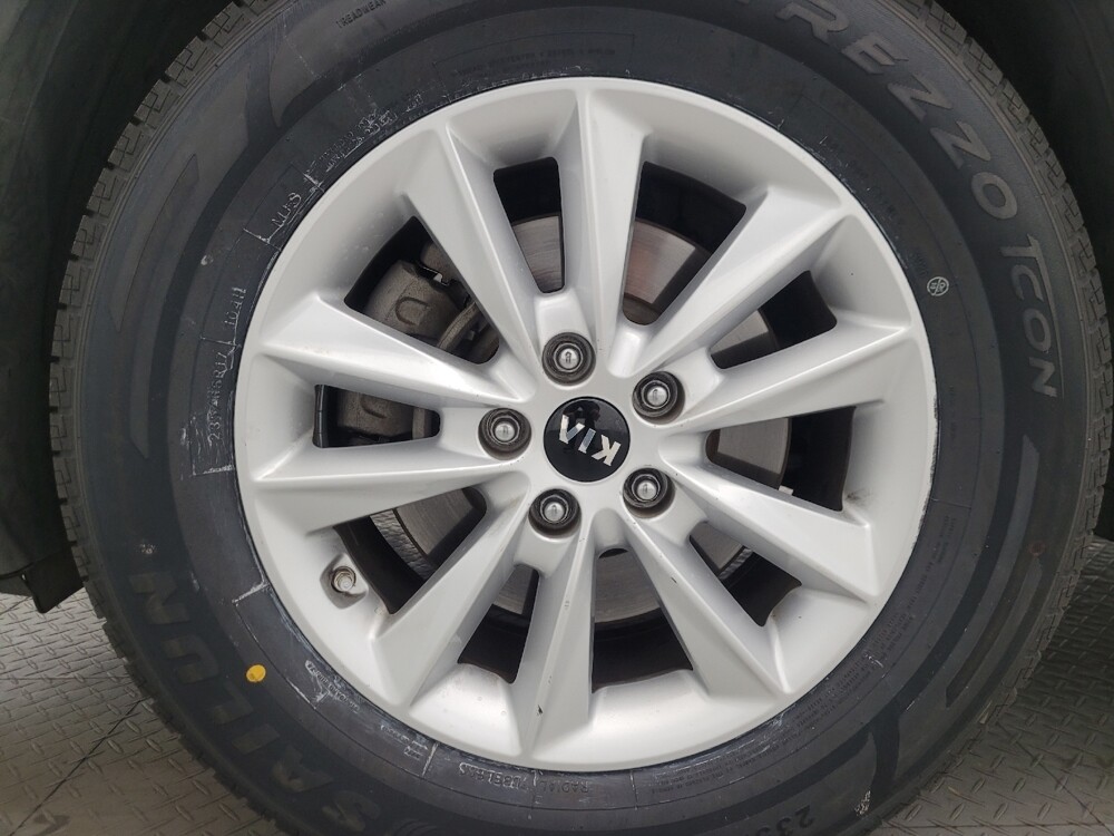 2020 Kia Sorento in Phoenix, AZ 85015 - 18135584 31