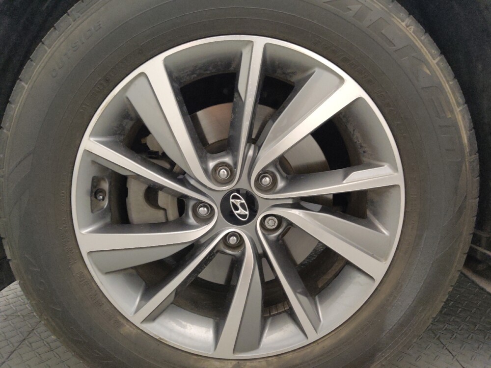 2020 Hyundai Santa Fe in Tucson, AZ 85705 - 18135586 31