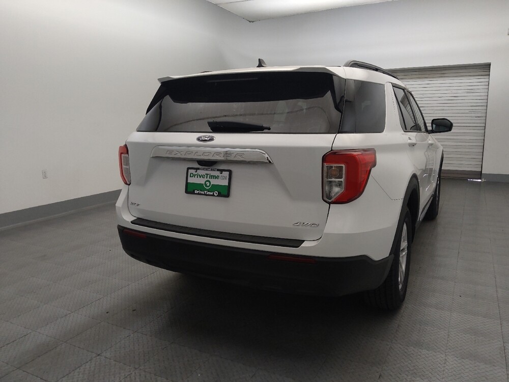 2022 Ford Explorer in Phoenix, AZ 85022 - 18135588 7