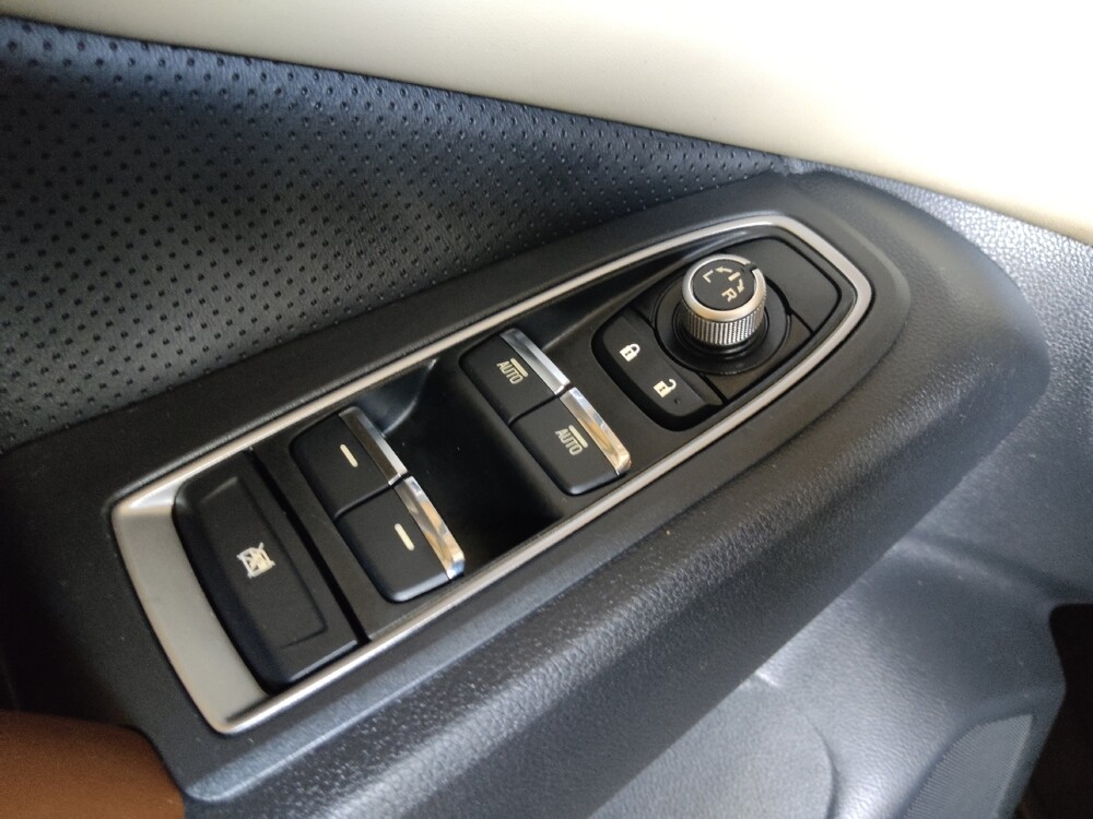 2019 Subaru Ascent in Tampa, FL 33619 - 18135593 27