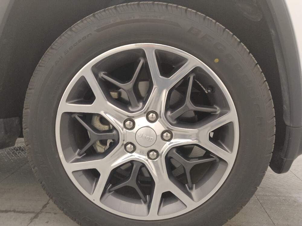 2019 Jeep Grand Cherokee in Baton Rouge, LA 70816 - 18135599 31