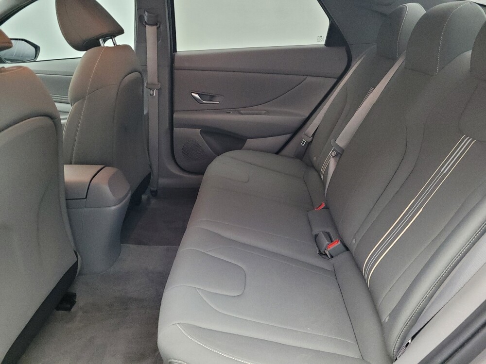 2023 Hyundai Elantra in Gainesville, FL 32609 - 18135624 18