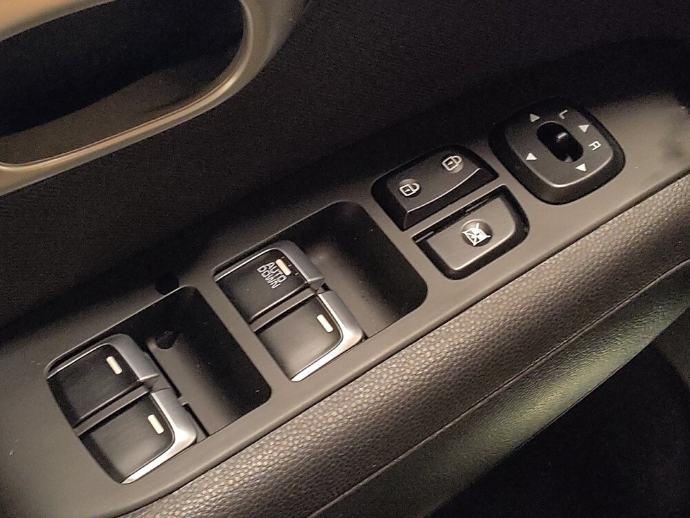 2018 Kia Soul in Savannah, GA 31419 - 18135627 27