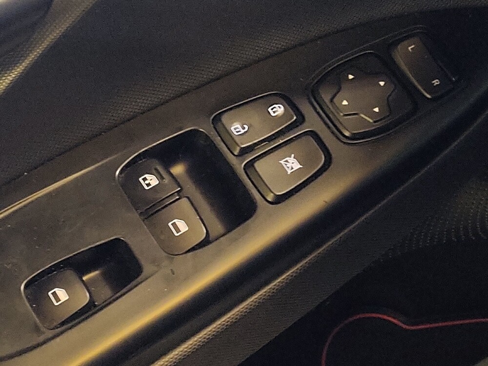 2020 Hyundai Veloster in Savannah, GA 31419 - 18135628 27