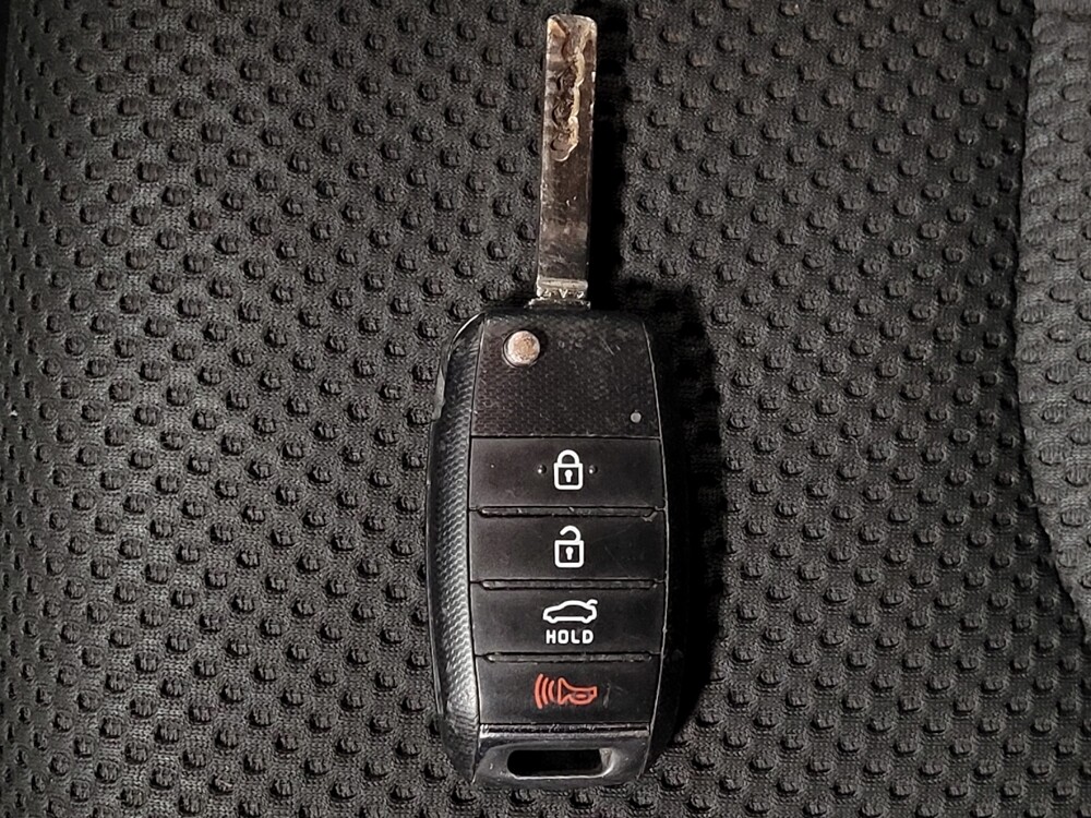 2020 Kia Optima in Savannah, GA 31419 - 18135632 32