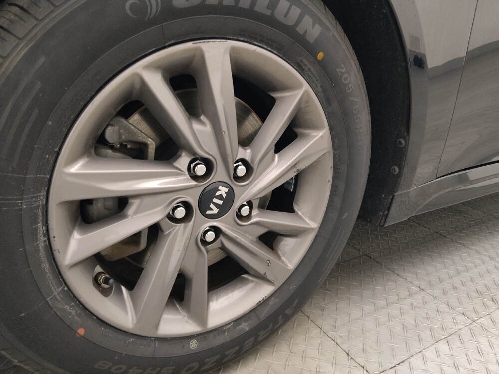 2020 Kia Optima in Savannah, GA 31419 - 18135632 31