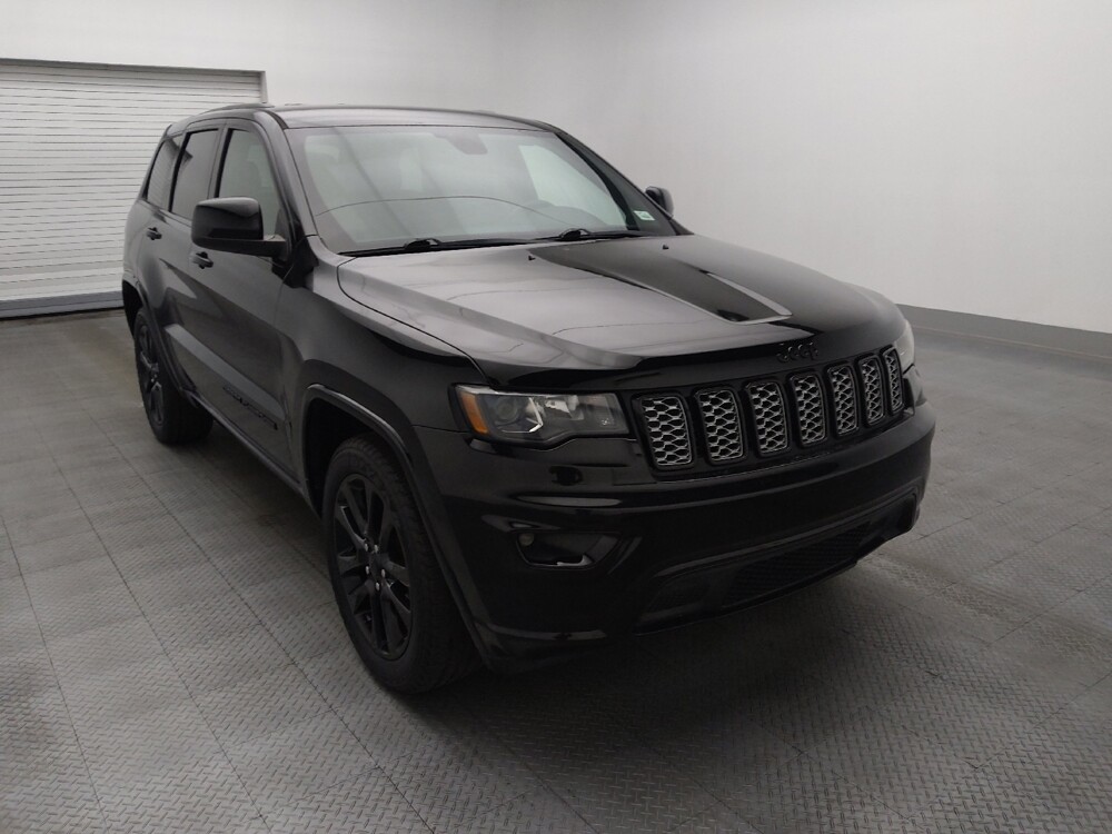 2018 Jeep Grand Cherokee in Gainesville, FL 32609 - 18135634 13
