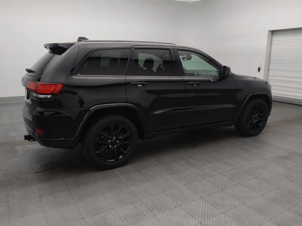 2018 Jeep Grand Cherokee in Gainesville, FL 32609 - 18135634 10