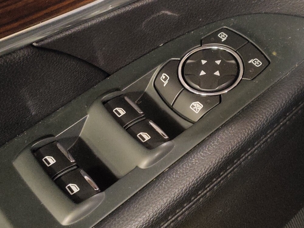 2019 Ford Explorer in Gainesville, FL 32609 - 18135638 27