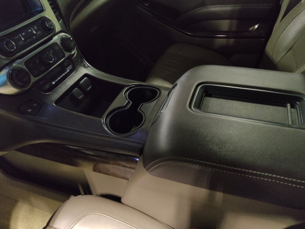 2018 Chevrolet Tahoe in Jacksonville, FL 32210 - 18135648 26