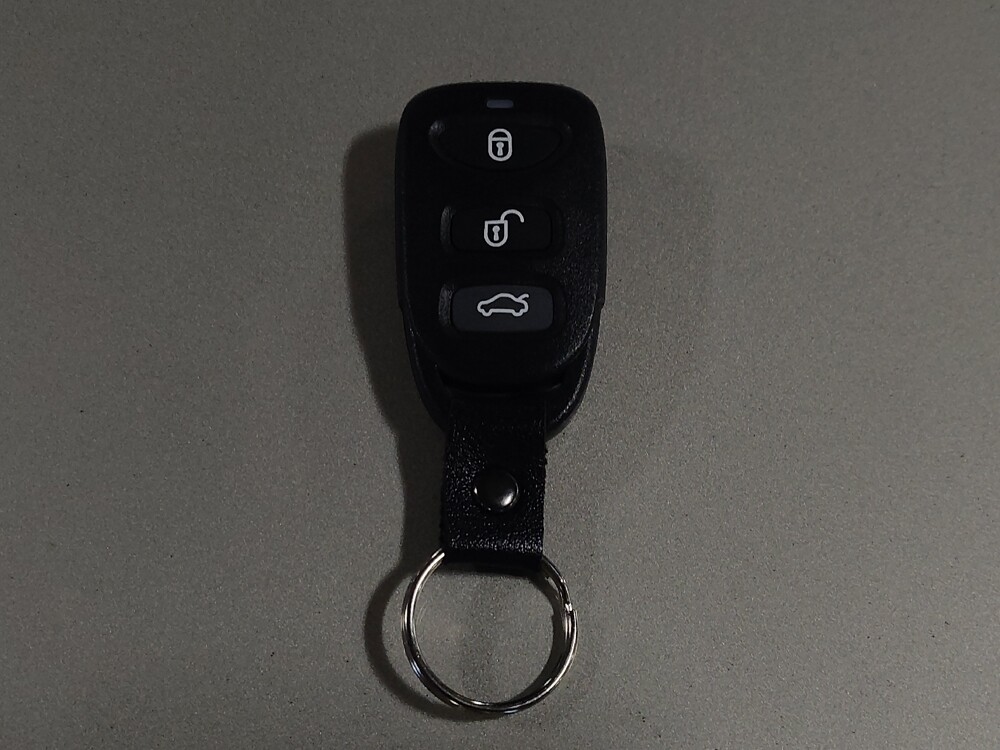 2017 Hyundai Elantra in Savannah, GA 31419 - 18135651 32