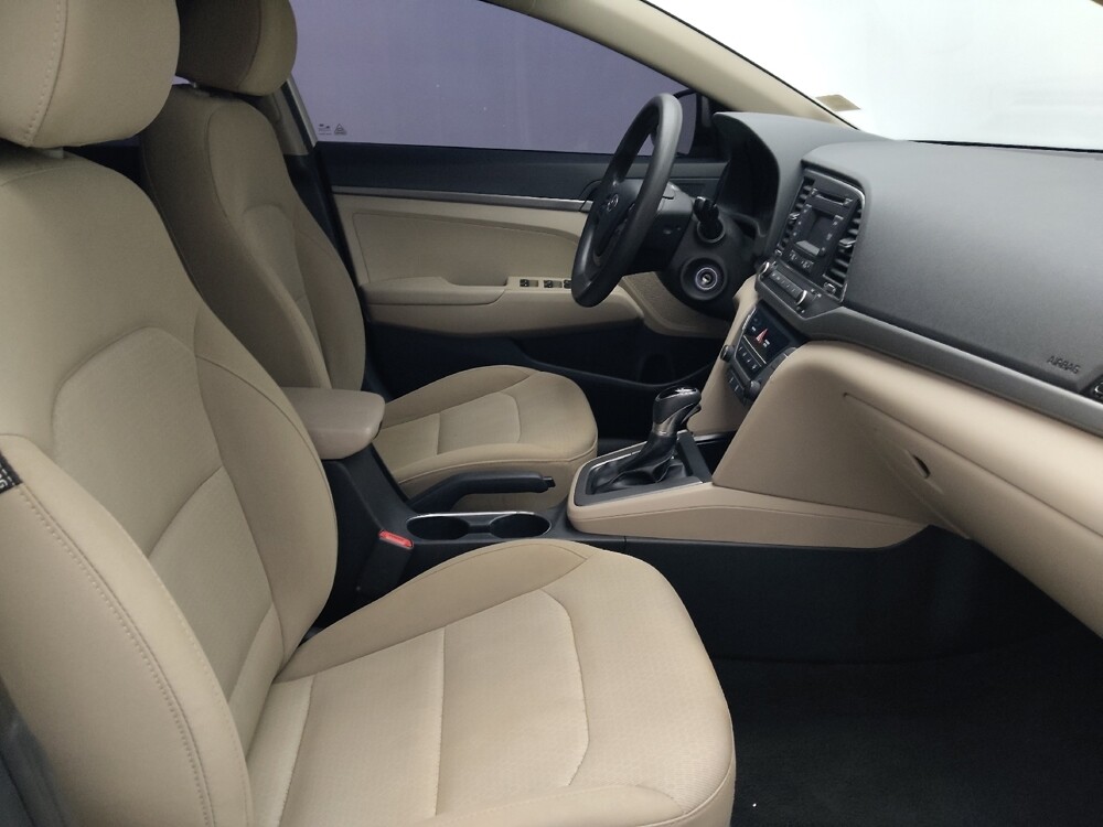 2017 Hyundai Elantra in Savannah, GA 31419 - 18135651 21