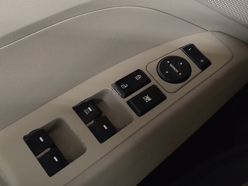 2017 Hyundai Elantra in Savannah, GA 31419 - 18135651 27