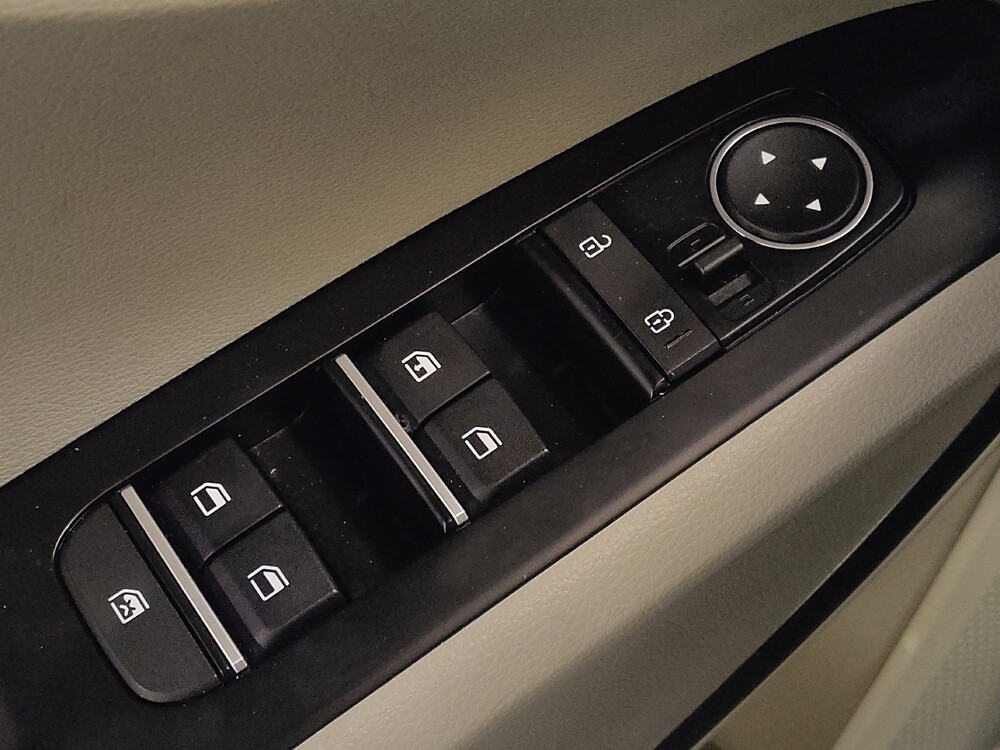 2021 Kia Soul in Savannah, GA 31419 - 18135654 27