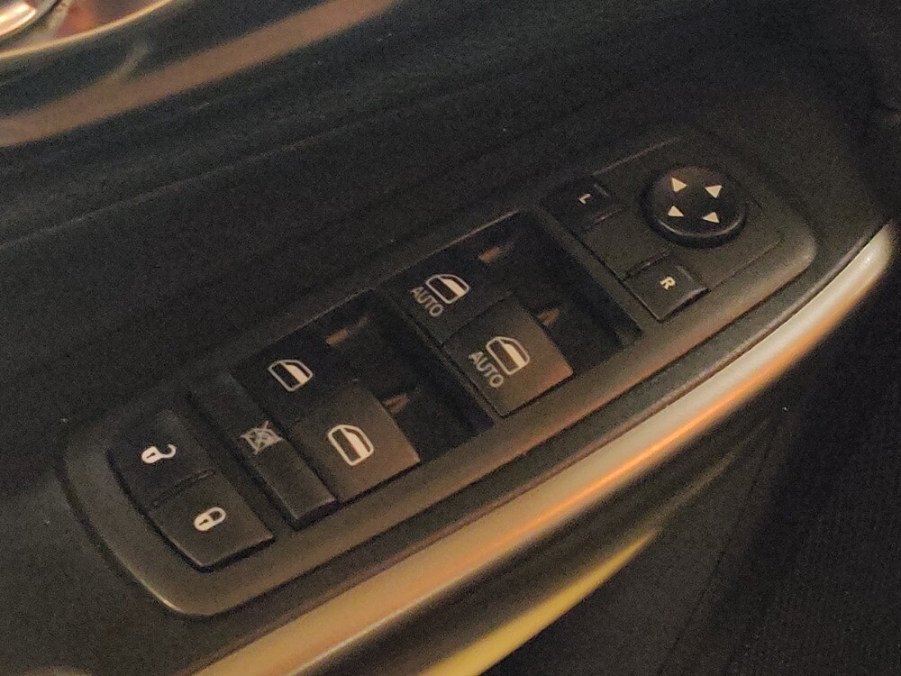 2020 Jeep Cherokee in Sanford, FL 32773 - 18135656 27