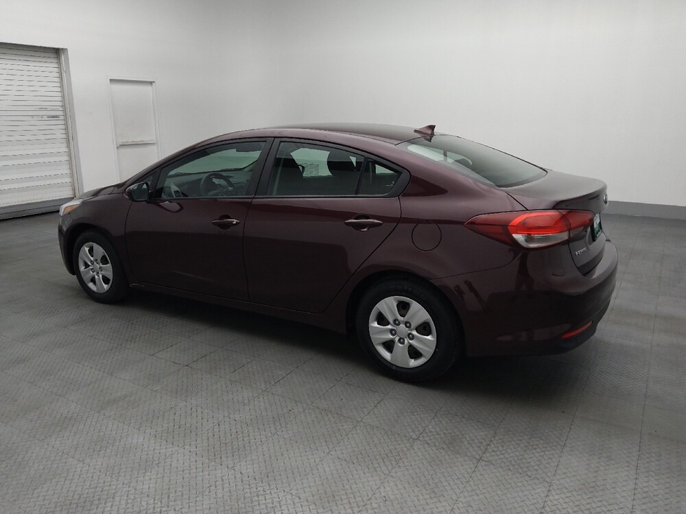 2017 Kia Forte in Savannah, GA 31419 - 18135657 3