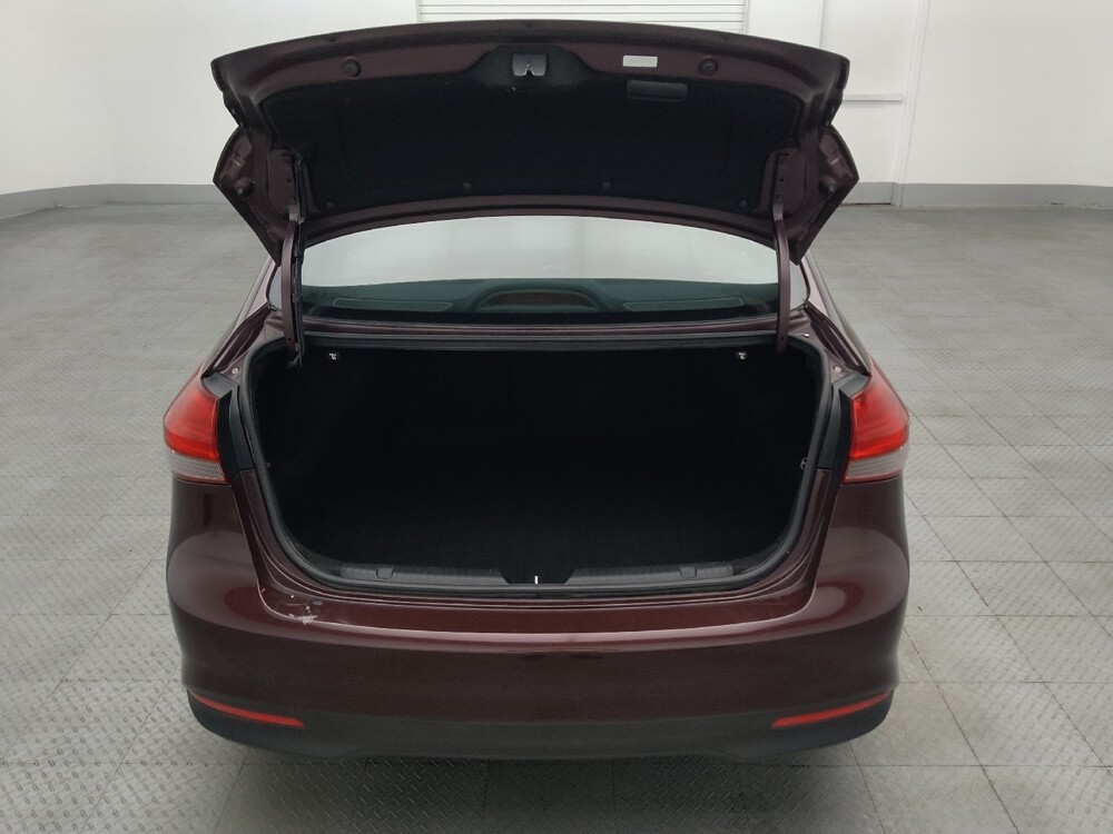 2017 Kia Forte in Savannah, GA 31419 - 18135657 29