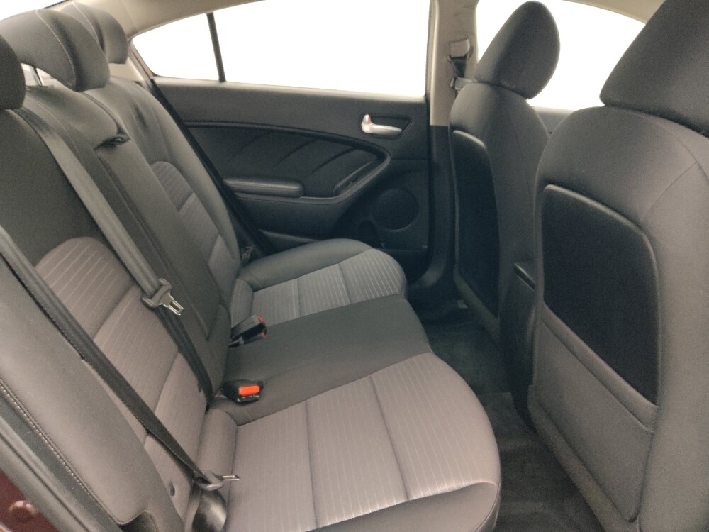 2017 Kia Forte in Savannah, GA 31419 - 18135657 19