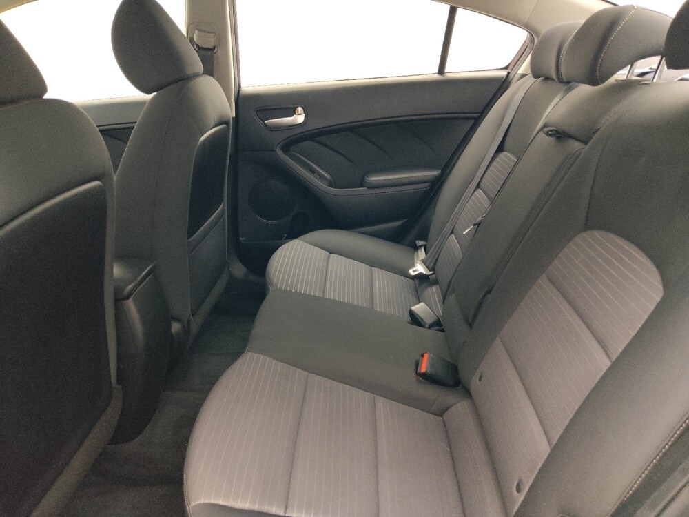 2017 Kia Forte in Savannah, GA 31419 - 18135657 18