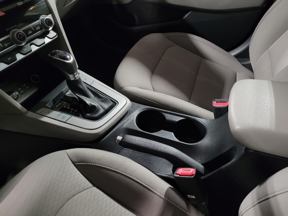 2019 Hyundai Elantra in Jacksonville, FL 32210 - 18135660 26