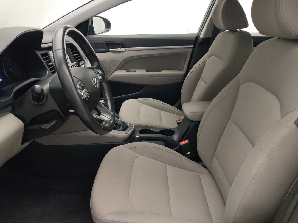 2019 Hyundai Elantra in Jacksonville, FL 32210 - 18135660 17