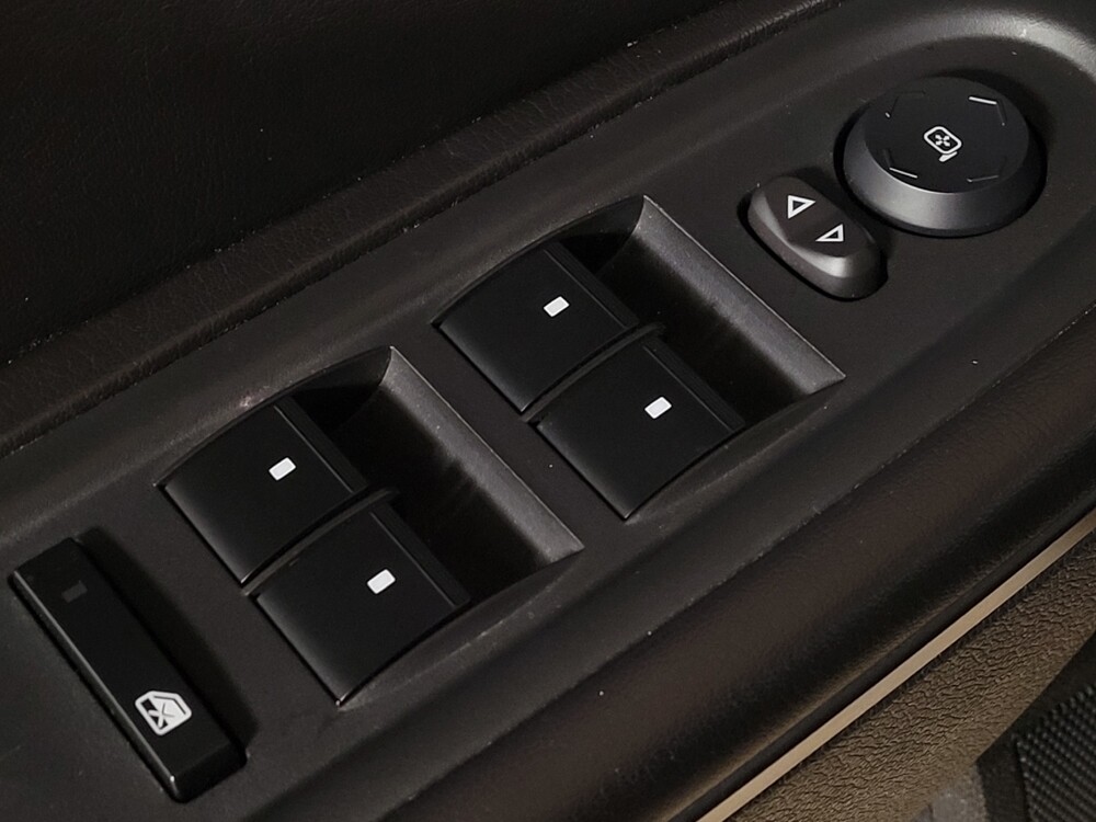 2017 Chevrolet Traverse in Jacksonville, FL 32210 - 18135661 27