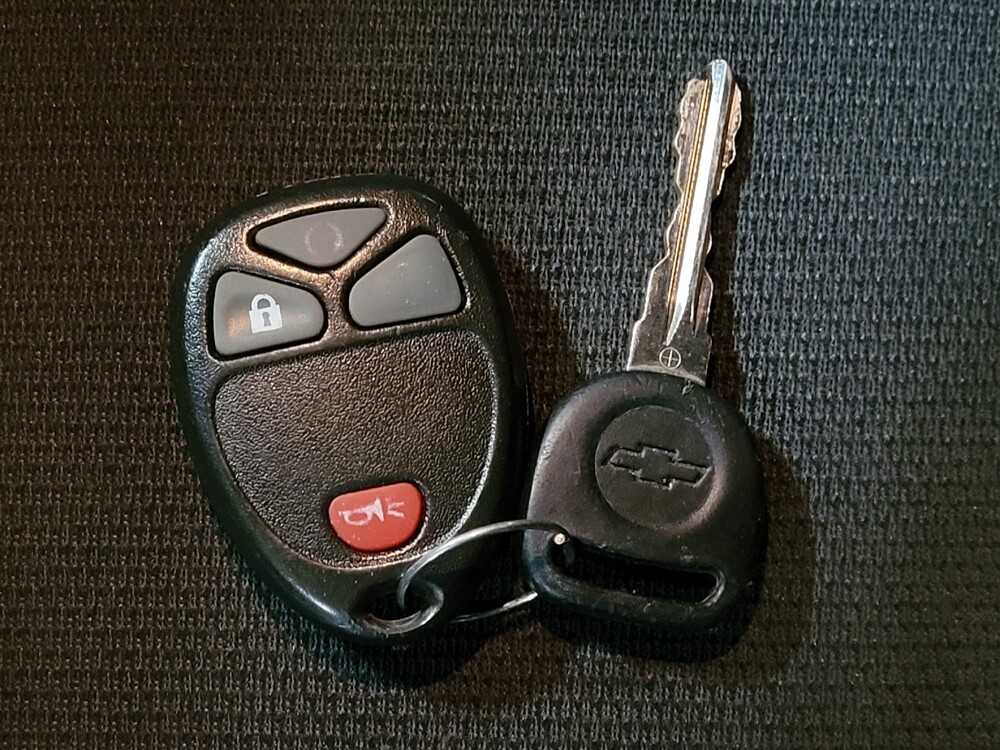 2017 Chevrolet Traverse in Jacksonville, FL 32210 - 18135661 32