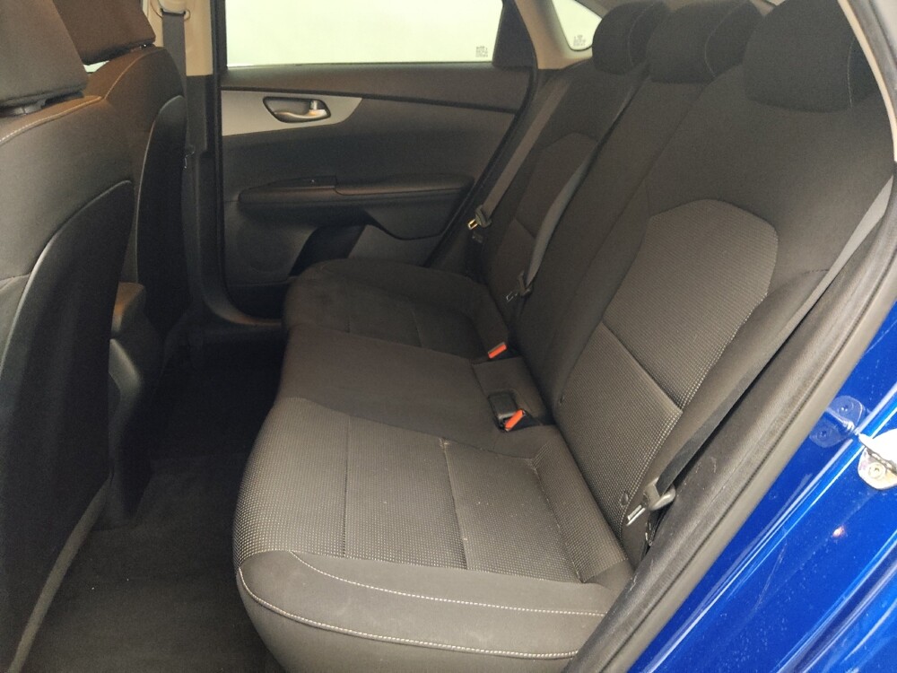 2019 Kia Forte in Jacksonville, FL 32210 - 18135667 18